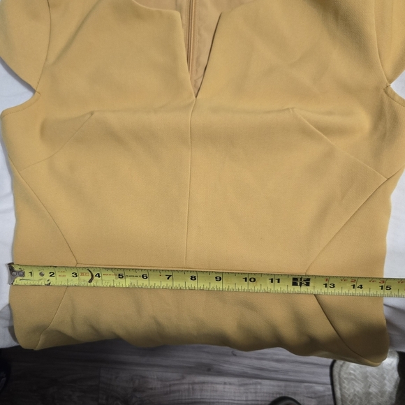 Banana Republic Factory Short Sleeve Sheath Mustard Dress Size 6 Petite - Picture 10 of 10